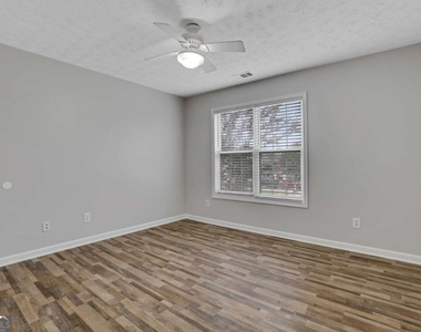 2780 School Side Way - Photo Thumbnail 33