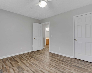 2780 School Side Way - Photo Thumbnail 34