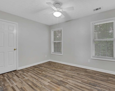 2780 School Side Way - Photo Thumbnail 31