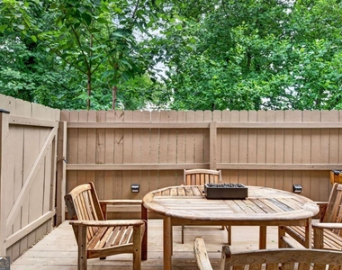 3140 Seven Pines Court - Photo Thumbnail 21