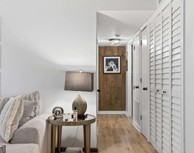 3140 Seven Pines Court - Photo Thumbnail 11