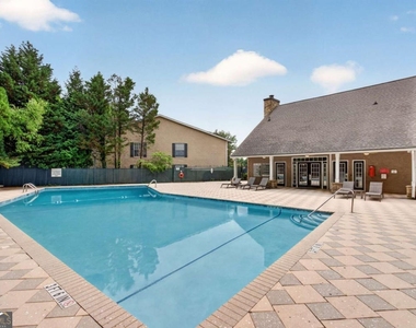 3140 Seven Pines Court - Photo Thumbnail 31