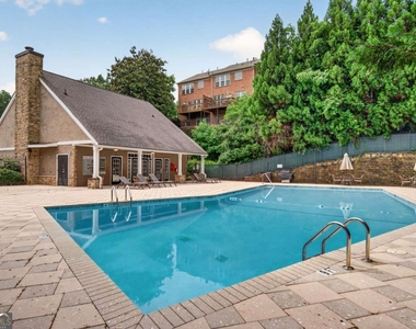 3140 Seven Pines Court - Photo Thumbnail 32