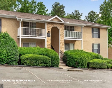 3140 Seven Pines Court - Photo Thumbnail 2