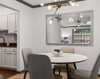 3140 Seven Pines Court - Photo Thumbnail 8