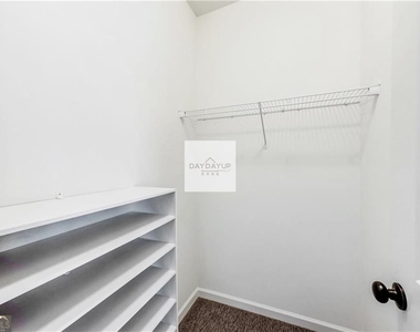 16 Lochurst Lane - Photo Thumbnail 18