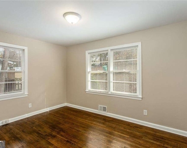 2720 Stonecreek Road Se - Photo Thumbnail 21