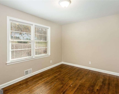 2720 Stonecreek Road Se - Photo Thumbnail 23