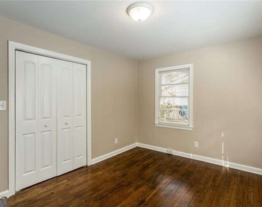 2720 Stonecreek Road Se - Photo Thumbnail 22