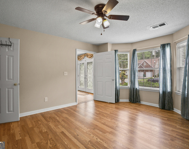 2224 Eagles Nest Circle - Photo Thumbnail 17