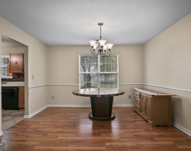 2224 Eagles Nest Circle - Photo Thumbnail 10