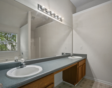 2224 Eagles Nest Circle - Photo Thumbnail 26