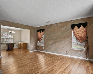 2224 Eagles Nest Circle - Photo Thumbnail 14