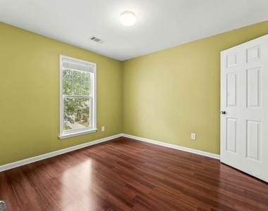 2012 Hailston Drive - Photo Thumbnail 20