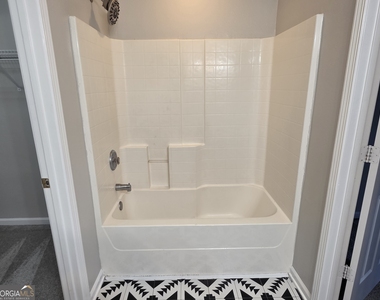 5022 Winfield Drive - Photo Thumbnail 10