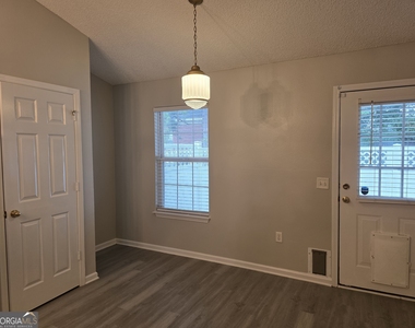 5022 Winfield Drive - Photo Thumbnail 5
