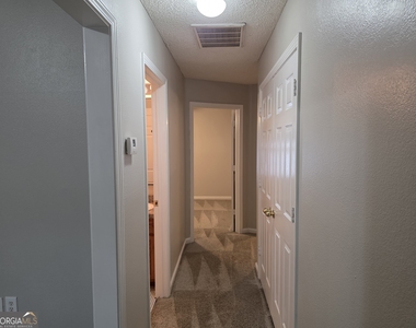 5022 Winfield Drive - Photo Thumbnail 8