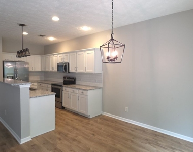 1209 Bronze Oak Way - Photo Thumbnail 2