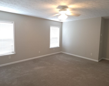 1209 Bronze Oak Way - Photo Thumbnail 8
