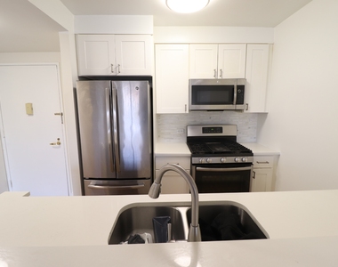 75-25 153rd Street - Photo Thumbnail 3