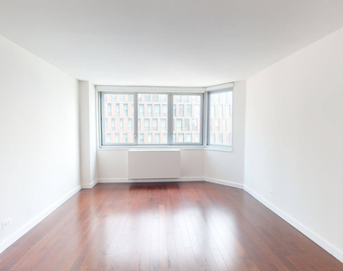 401 E 34th St - Photo Thumbnail 2