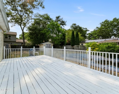 1317 3rd Avenue - Photo Thumbnail 15