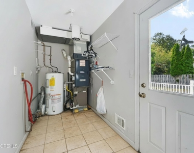 1317 3rd Avenue - Photo Thumbnail 14