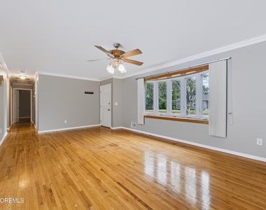 1317 3rd Avenue - Photo Thumbnail 6