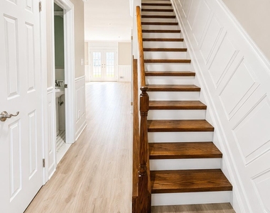 75 E Washington Street - Photo Thumbnail 2