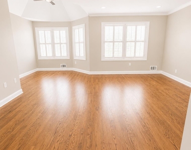 75 E Washington Street - Photo Thumbnail 10