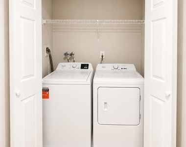 75 E Washington Street - Photo Thumbnail 17