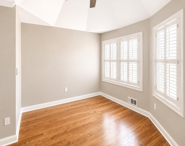 75 E Washington Street - Photo Thumbnail 11