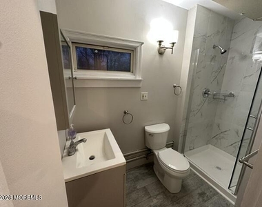 37 E School House Road - Photo Thumbnail 5
