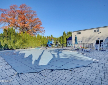 980 Woodgate Avenue - Photo Thumbnail 28