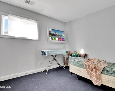 980 Woodgate Avenue - Photo Thumbnail 15