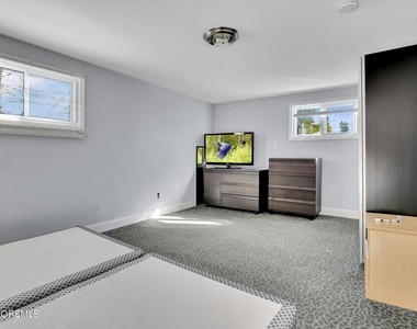 980 Woodgate Avenue - Photo Thumbnail 21