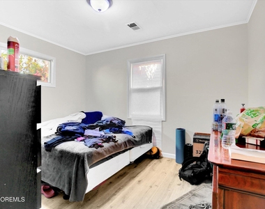 972 Woodgate Avenue - Photo Thumbnail 16