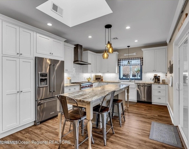 515 Monmouth Road - Photo Thumbnail 1