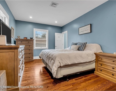 515 Monmouth Road - Photo Thumbnail 7