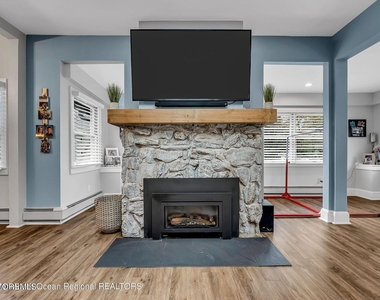 515 Monmouth Road - Photo Thumbnail 31