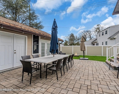 515 Monmouth Road - Photo Thumbnail 25