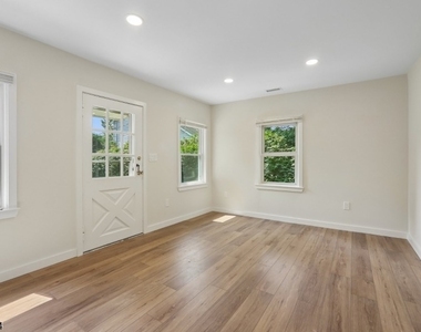 25 Alma Ave - Photo Thumbnail 14
