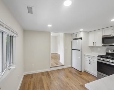 25 Alma Ave - Photo Thumbnail 5