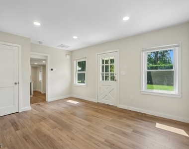 25 Alma Ave - Photo Thumbnail 7