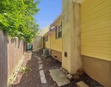 25 Alma Ave - Photo Thumbnail 20