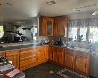 1709 Maple Street - Photo Thumbnail 1