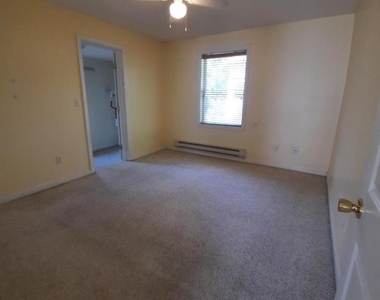 7 E Stuart St - Photo Thumbnail 5