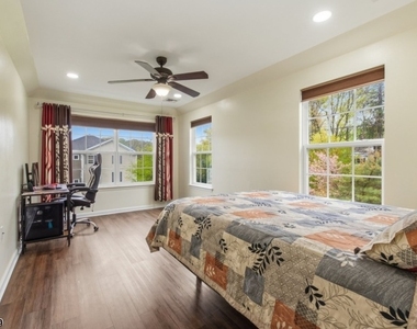 302 Rotando Way - Photo Thumbnail 19