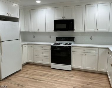 125 Summit Ave - Photo Thumbnail 12