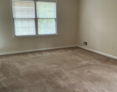 125 Summit Ave - Photo Thumbnail 14